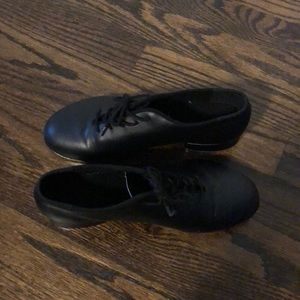 Tap shoes